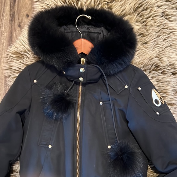 MOOSE KNUCKLES DEBBIE BOMBER SHEARLING WOMEN'S DOWN JACKET - Picture 3 of 15
